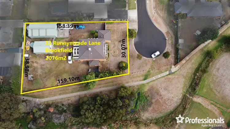 32 Runnymeade Lane, Brookfield VIC 3338