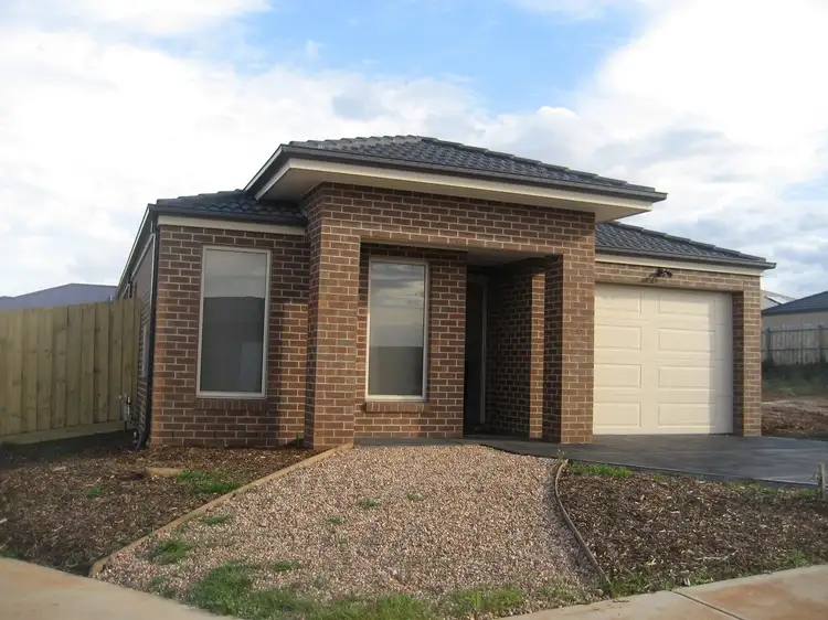 17 Peter Pan Crescent, Kurunjang VIC 3337