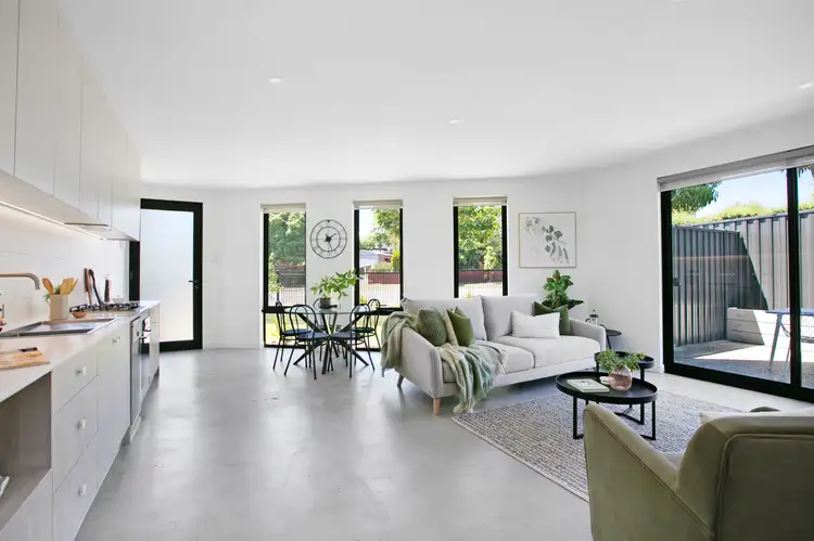 37 Lawson Parade, Heidelberg Heights VIC 3081