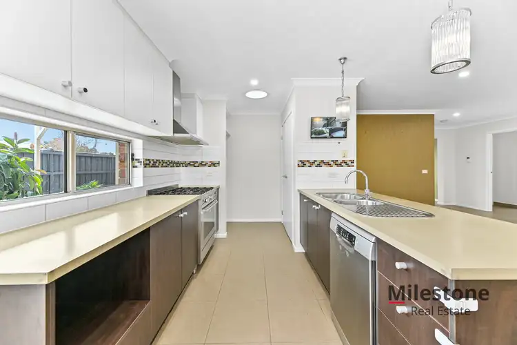 Fifth view of Homely house listing, 3 Mallet Grove, Lyndhurst VIC 3975