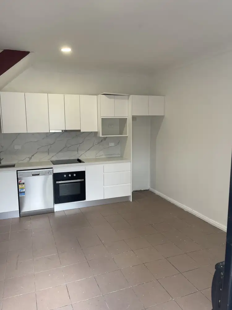 2/44 Cook Road, Marrickville NSW 2204