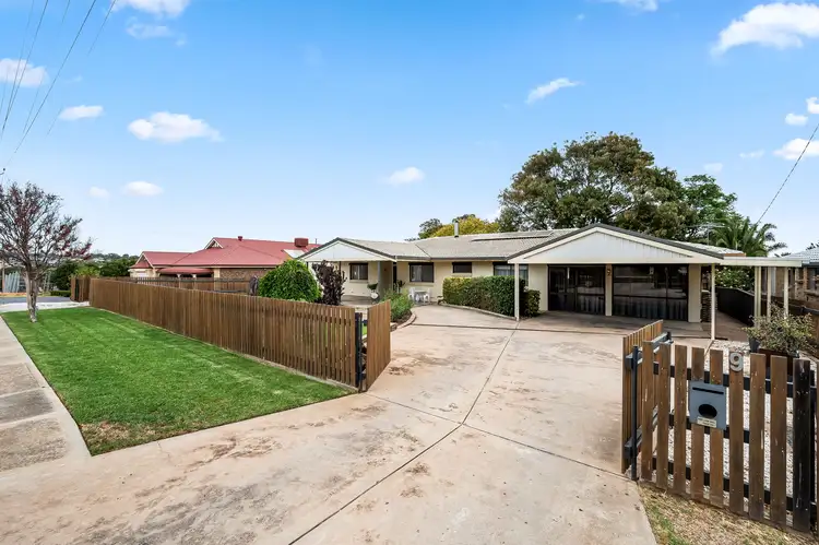 9 Mckinlay Avenue, Gawler East SA 5118