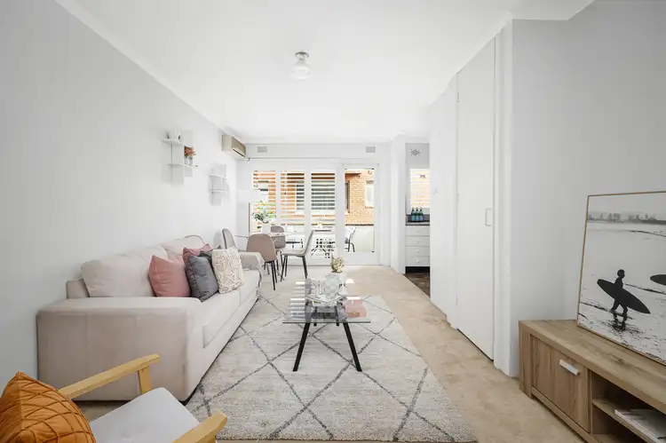 44 West Parade