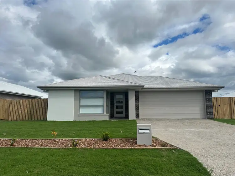 12 Eastminster Street, Eli Waters QLD 4655