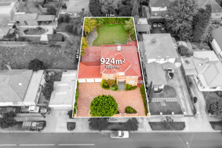 1 Lake Street, Reservoir VIC 3073