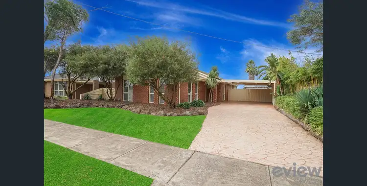 35 Daphne Crescent, Werribee VIC 3030