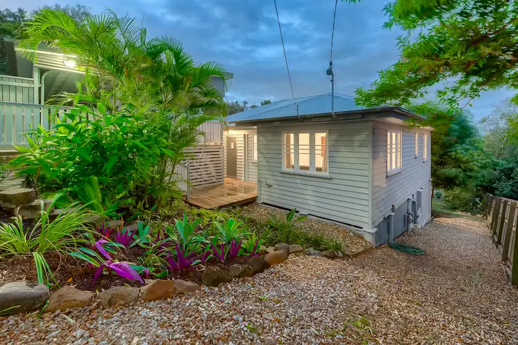 16 Marvin Street, Holland Park West QLD 4121