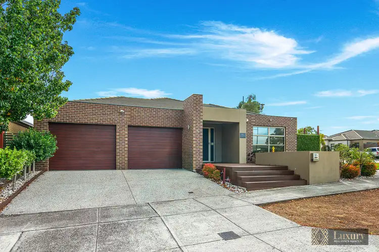 2 YELLOWGUM STREET, Burnside Heights VIC 3023