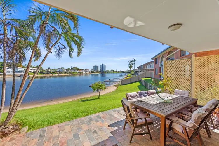3/8 Aquila Court, Mermaid Waters QLD 4218