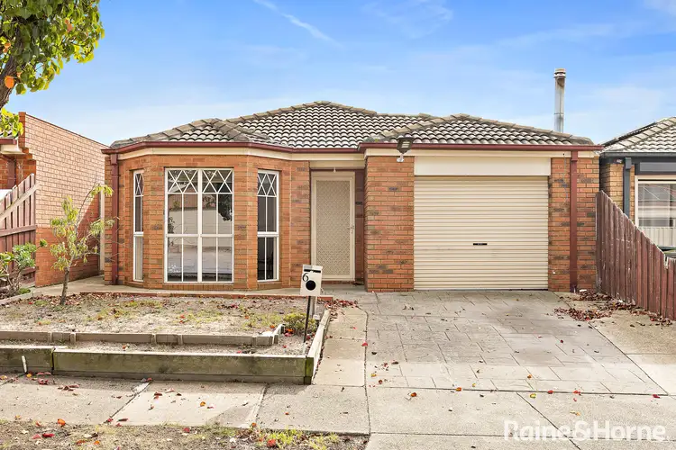 6 Madeira Court, Roxburgh Park VIC 3064