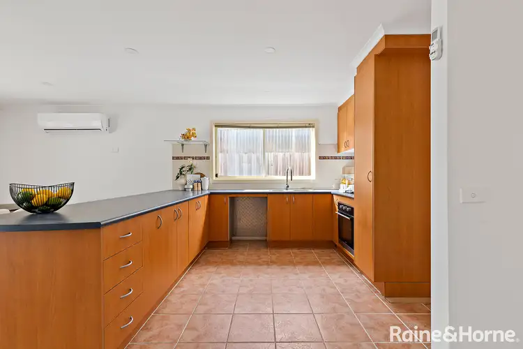 Sixth view of Homely house listing, 6 Madeira Court, Roxburgh Park VIC 3064