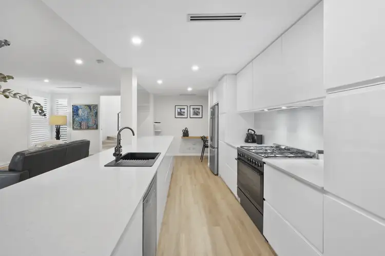 2078/1 The Vistas Drive, Carrara QLD 4211