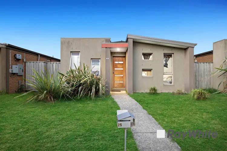 Main view of Homely house listing, 25 Pepperbush Circuit, Cranbourne VIC 3977