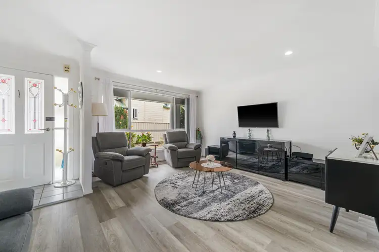 22 Hollingworth Street