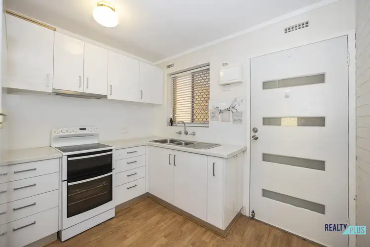 15/4 Southend Road, Hamilton Hill WA 6163