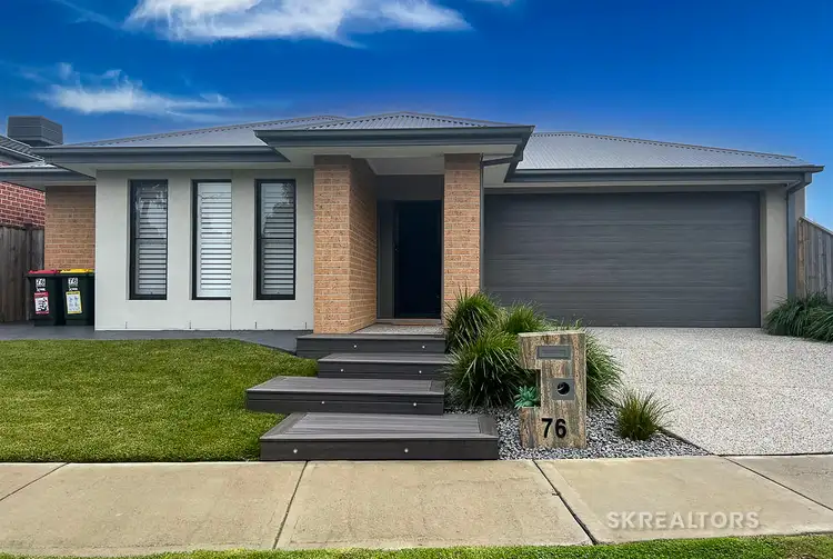 76 REALM VISTA, Mickleham VIC 3064