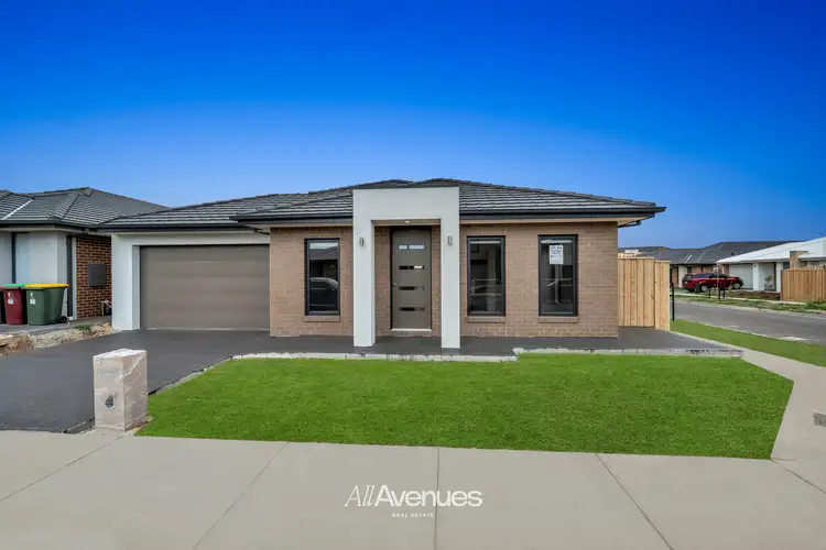17 Chimay Street, Clyde North VIC 3978