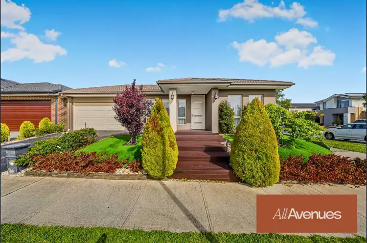 2 Galleon Street, Clyde North VIC 3978
