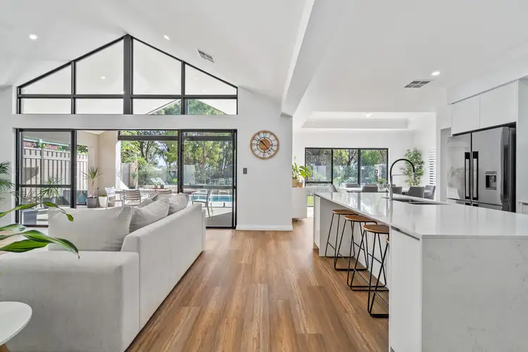 69 Hurlingham Loop