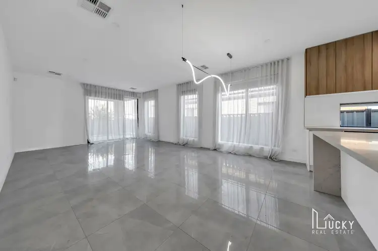 Fifth view of Homely house listing, 216 Highlander Drive, Craigieburn VIC 3064