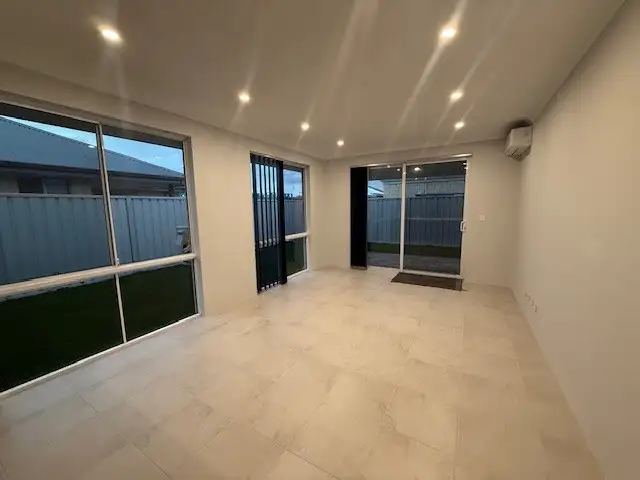 Fifth view of Homely house listing, 10 Armadan Court, Byford WA 6122