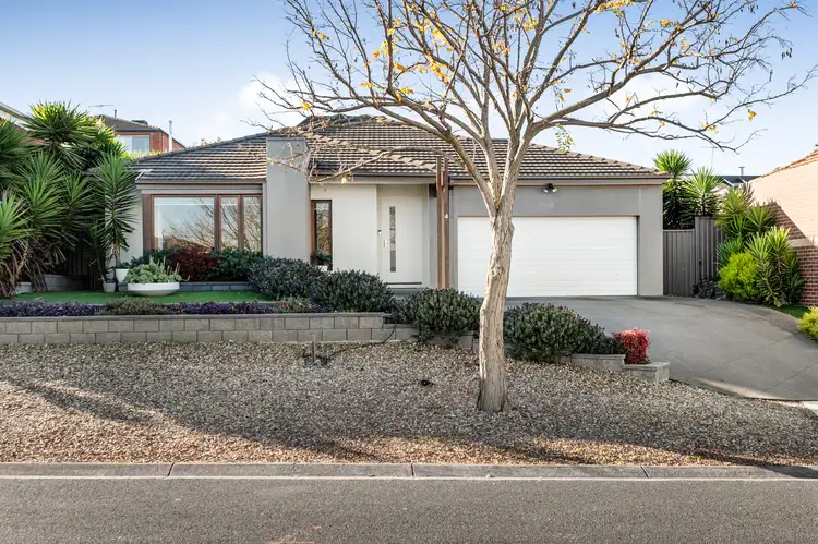 4 Stranraer Close, Greenvale VIC 3059