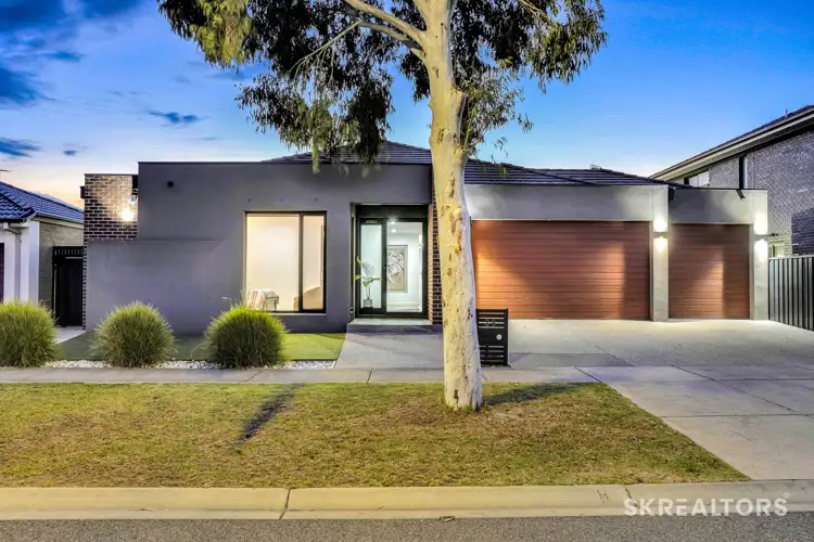 Second view of Homely house listing, 39 Riverway View, Craigieburn VIC 3064