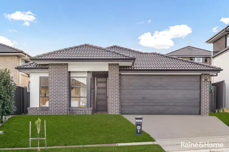 8 Whipper Street, Box Hill NSW 2765