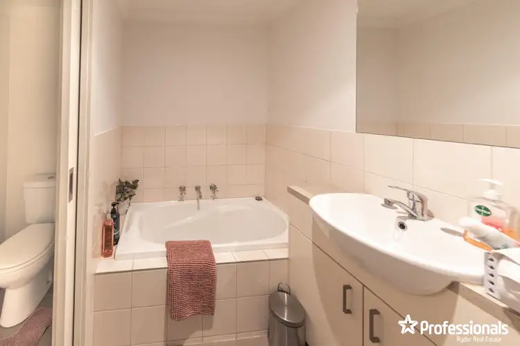 Seventh view of Homely unit listing, 7/9 Petrea Place, Harkness VIC 3337