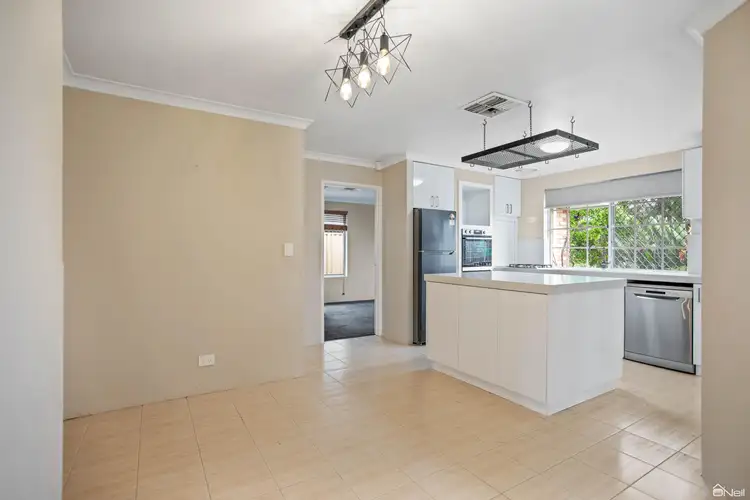 Seventh view of Homely house listing, 32 Hemingway Drive, Camillo WA 6111