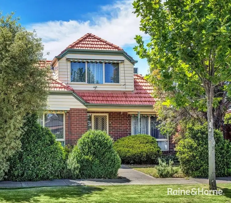 1/126 Cooper Street, Essendon VIC 3040