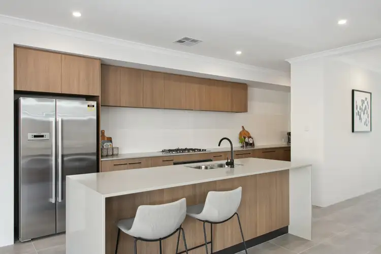 Sixth view of Homely house listing, 10 Dawes Way, Mandogalup WA 6167