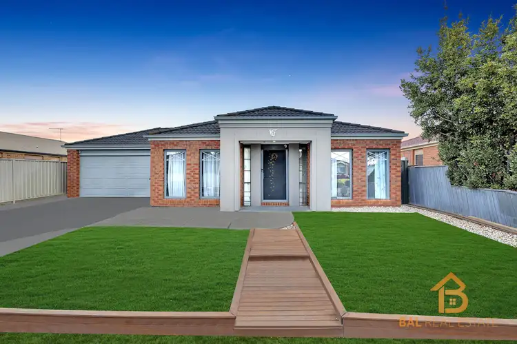 15 Castleton Avenue, Tarneit VIC 3029