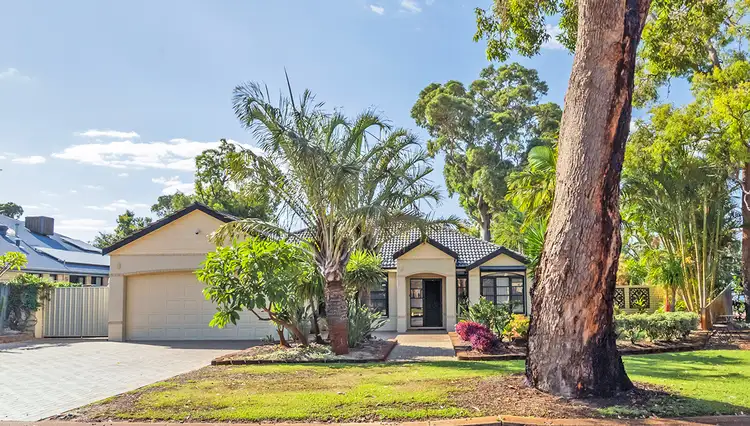 2 Maggie Way, Coodanup WA 6210