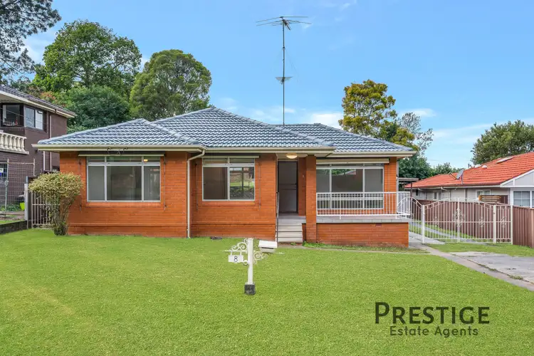 8 Gosling Street, Emu Heights NSW 2750