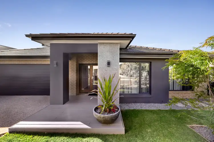 7 President Road, Sunbury VIC 3429