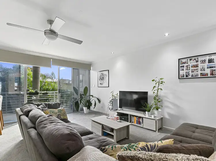 202/18 Richmond Road, Morningside QLD 4170