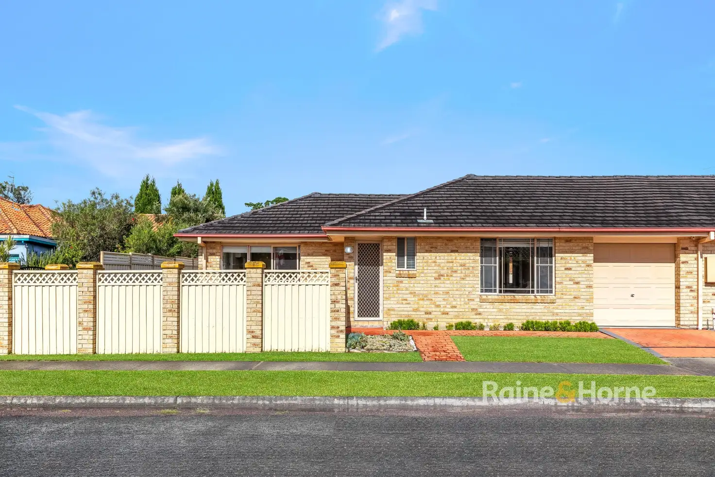 Main view of Homely villa listing, 3/134 Barrenjoey Road, Ettalong Beach NSW 2257