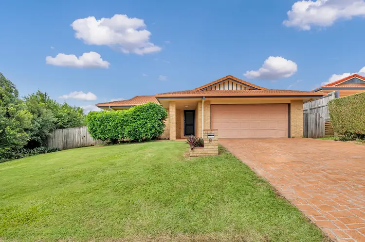 18 Sailfish Avenue, Birkdale QLD 4159