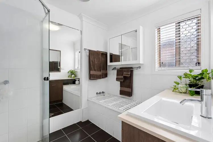 Fifth view of Homely semi-detached listing, 2/10 Natasha Court, Currumbin Waters QLD 4223