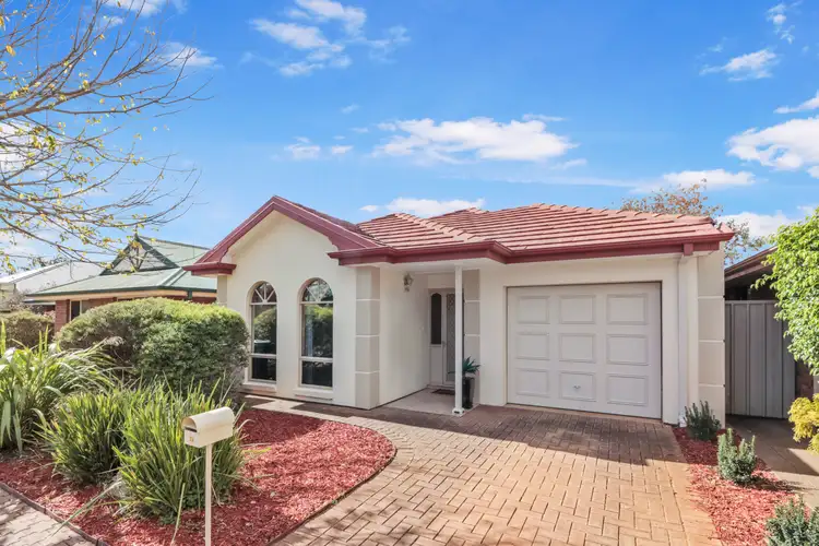 12 Buckingham Street, Oakden SA 5086