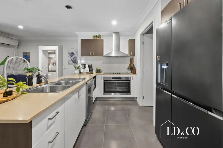 Fifth view of Homely house listing, 3 Scarborough Circuit, Blacks Beach QLD 4740