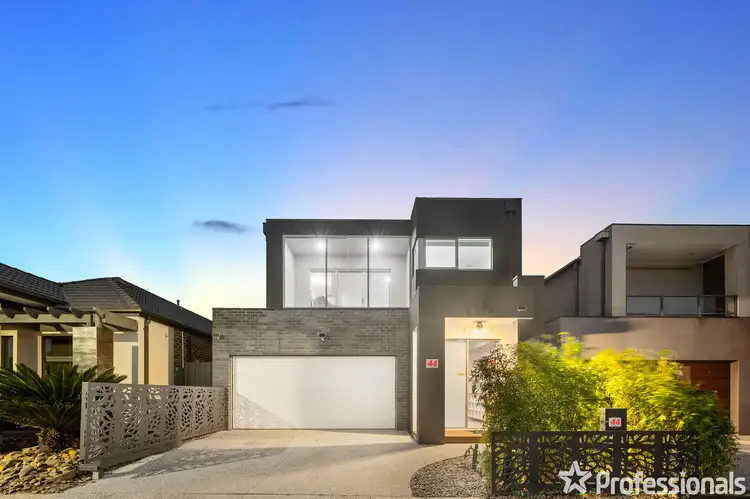 44 ARROYO PLACE, Caroline Springs VIC 3023