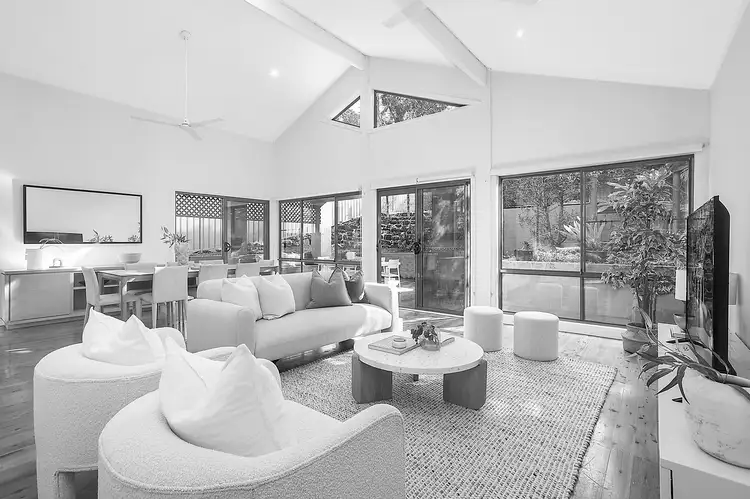 15 Inelgah Road, Como NSW 2226
