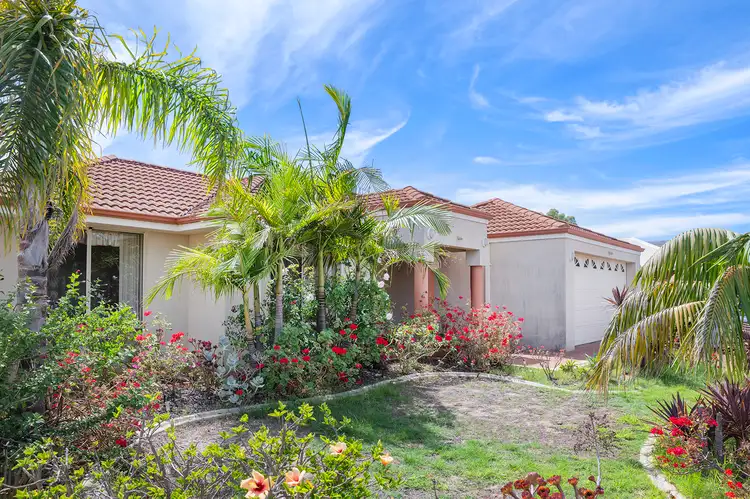 25 Clover Crescent