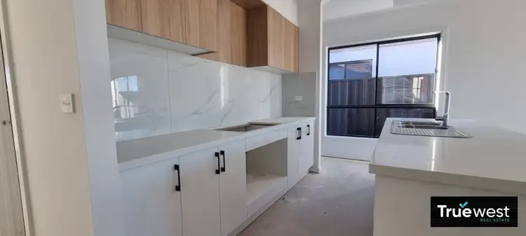 Fourth view of Homely house listing, 5 Hertford Place, Strathtulloh VIC 3338