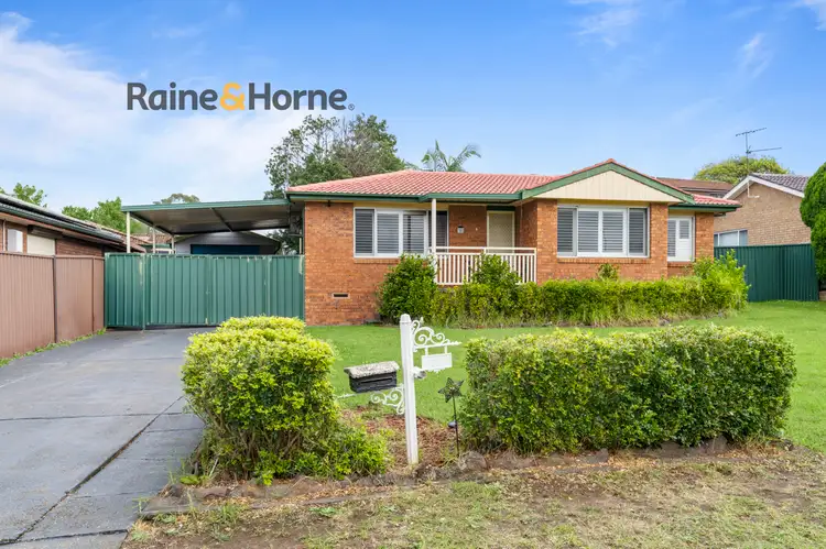 13 Epping Forest Drive, Eschol Park NSW 2558