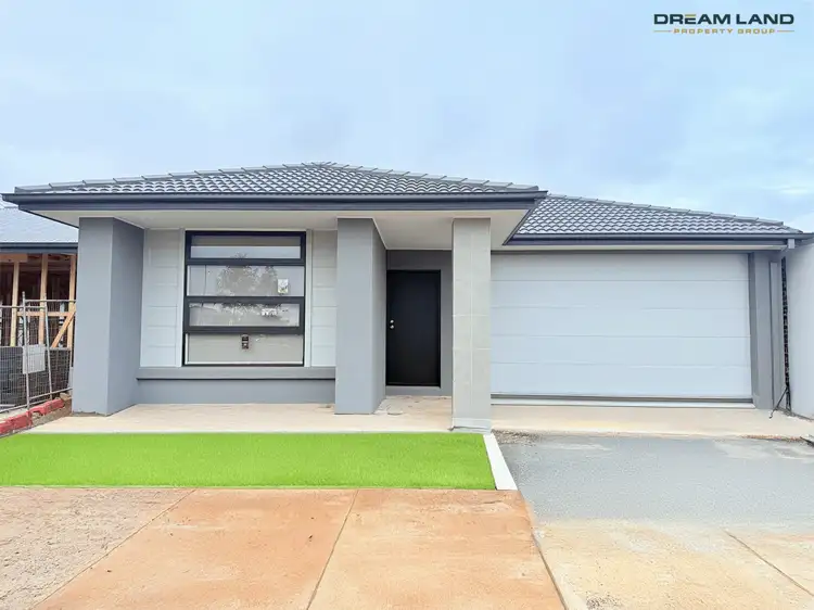 37 Conway Cct, Aintree VIC 3336