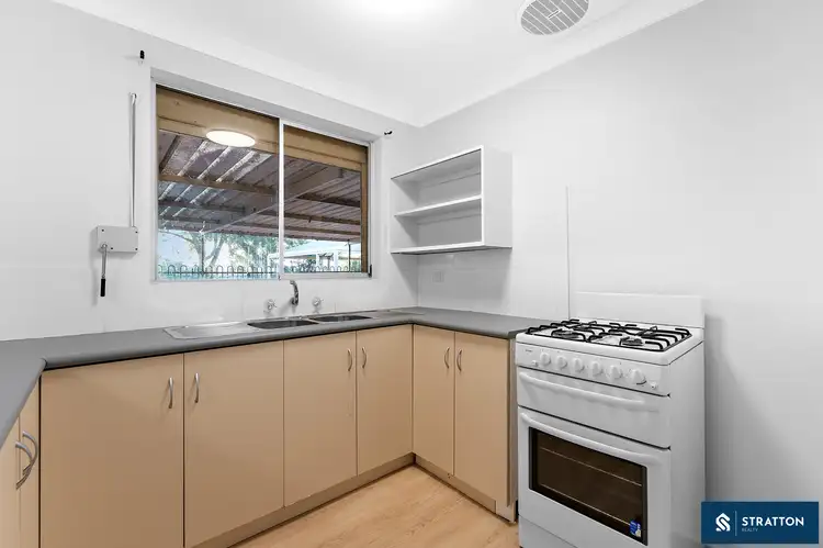 Fourth view of Homely house listing, 8 Delamere Way, Camillo WA 6111