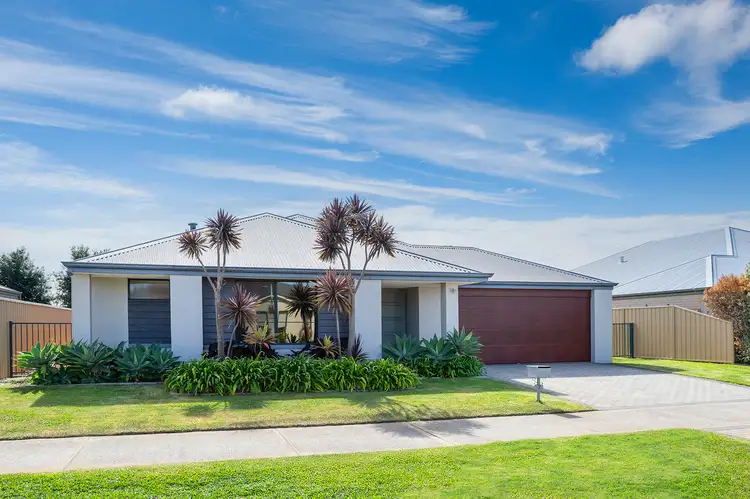7 Provincia Parade, Yalyalup WA 6280
